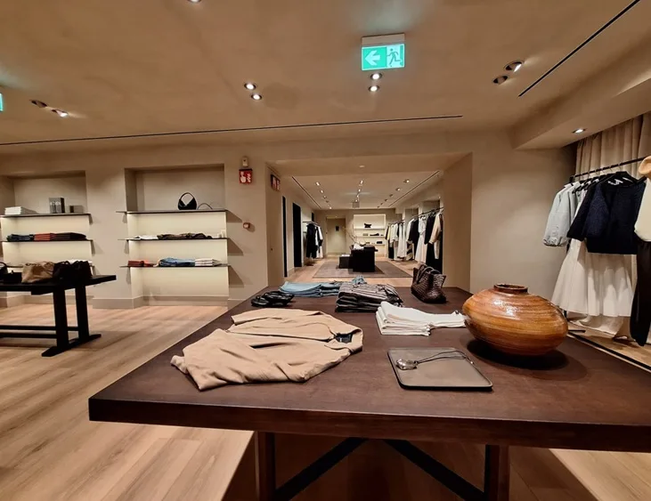 Massimo Dutti Fashion Street, Hungary (2026)